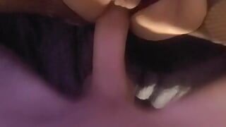 Goth cosplay kitty bb sexy se fait baiser éjaculation sur clito