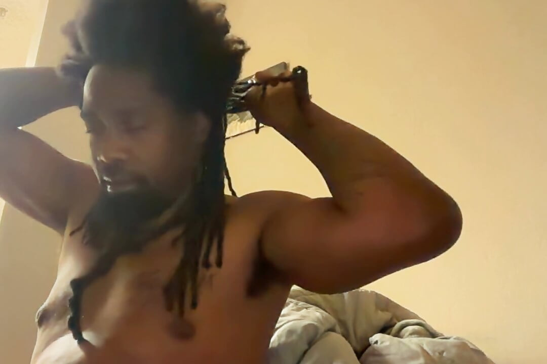Cubby da porno kocam saçıma boşalıyor