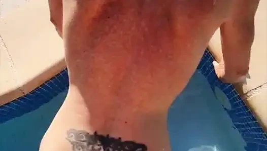 Französische fantasie am pool