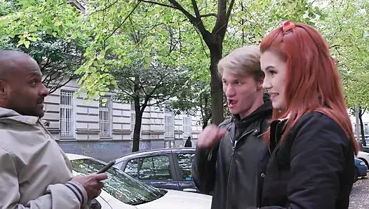 Kaira Love ve Arkadaşı Biseksüel Oyunlara Dalıyor