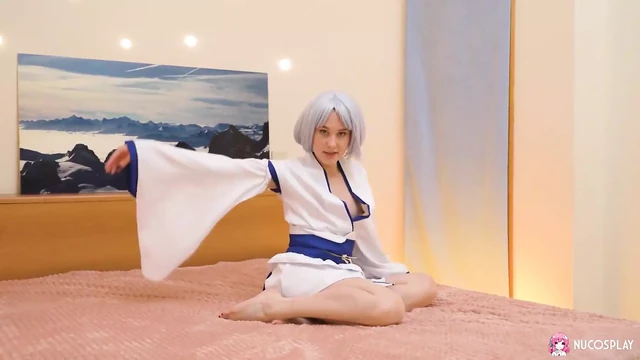 Kimono babe Ally horny masturbates like a Japanese housewife