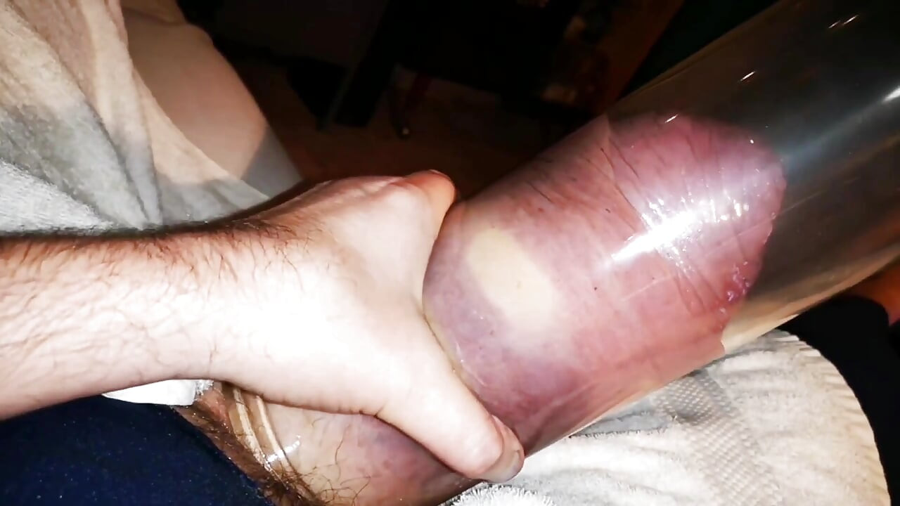Cockpumping Freak at Work