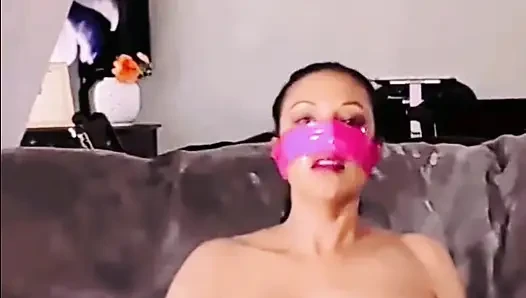 Bondahe tape dancing