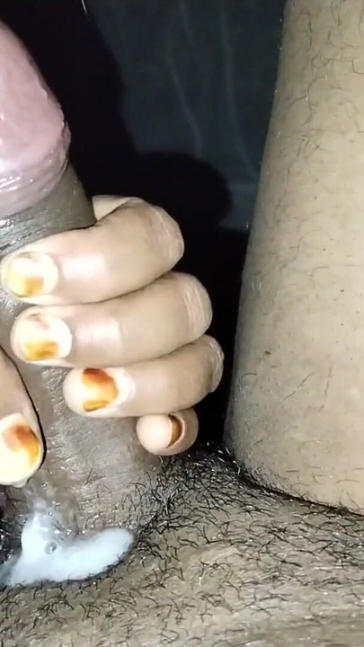 Menantu perempuan mengisap kontol mertua dan menelan sperma | Klip 1
