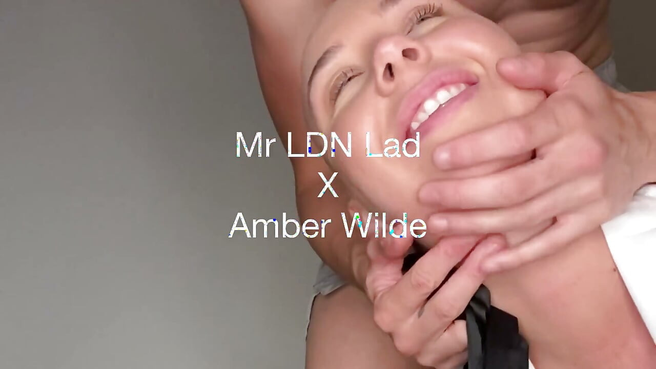 Australiană cheală PAWG Amber Wilde sex anal
