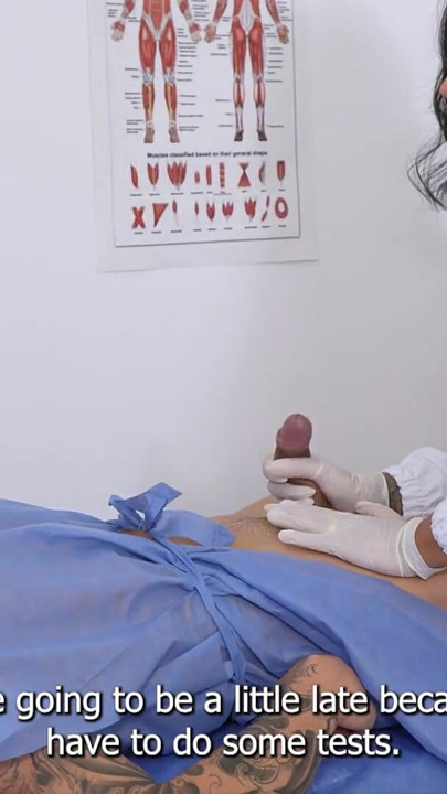Marianas anatomi Kapitel II: Dr Martix har riskabelt sex med sin patient bredvid sin fru - Mariana Martix | Klipp 2