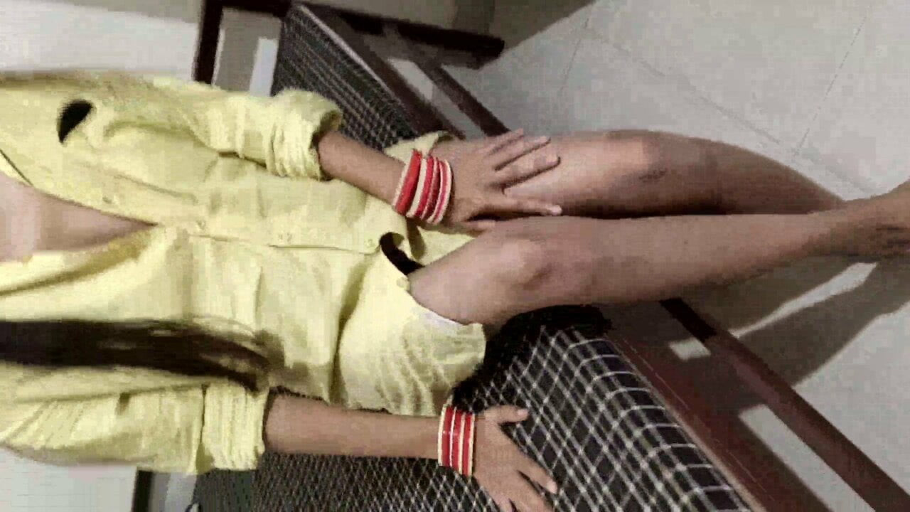 Your priya sister saara fuck by his bhaiya ji