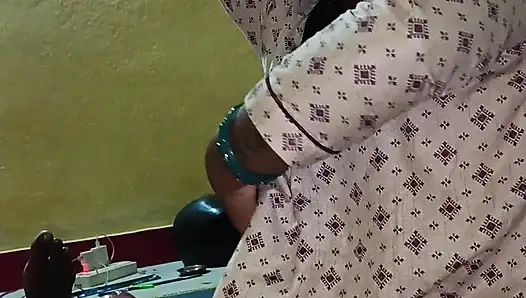 Soutele bhai  lund chus kar khushi di