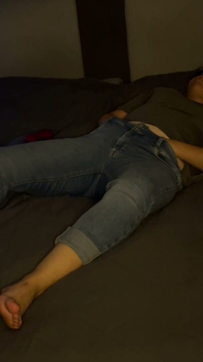 Masturbation Bed Eyes Bandaged Orgasm Moaning Trembling Twitching Clitoris Rubbing Horny Wet Foreplay Blowing Clyde's Mind | Clip 1