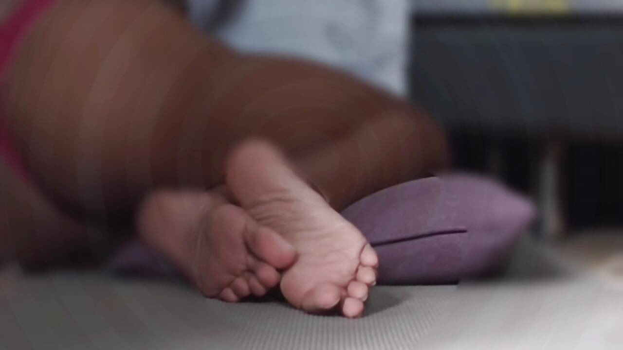 TS Domme Mindfuck: POV Ayak İbadetine Yeniden Programlandı