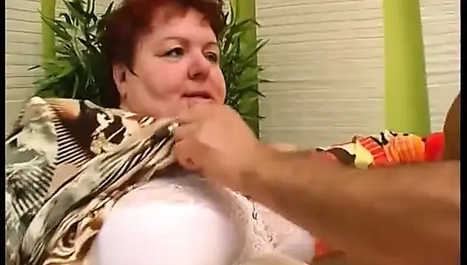 Horny mature gets banged by a lucky dude