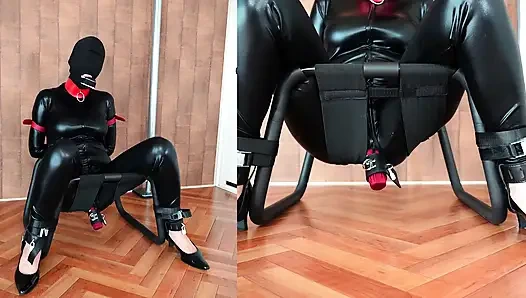 Sie wurde wie eine gefangene agentin sexuellen verhören unterzogen