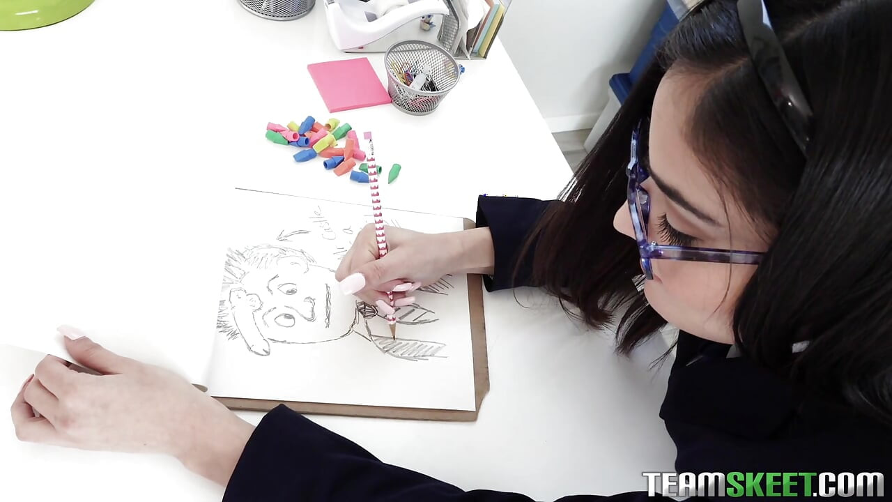 Teen thách thức bị giáo viên cu to đánh đòn trong văn phòng của anh ấy