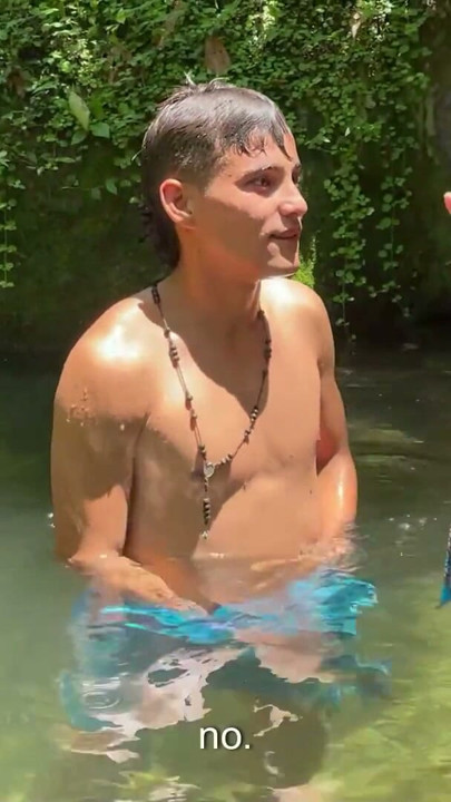 I masturbate watching an unknown Latina Chinese while she bathes in the lake and ends up her very hard until she gets chanted | Clip 1
