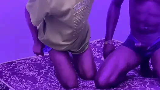 От игры с моим лучшим другом, чтобы он трахал меня хардкорно