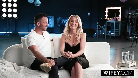 Wifey Curvy Hotwife Andi Avalon Takes Massive BBC While Hubby Watches on