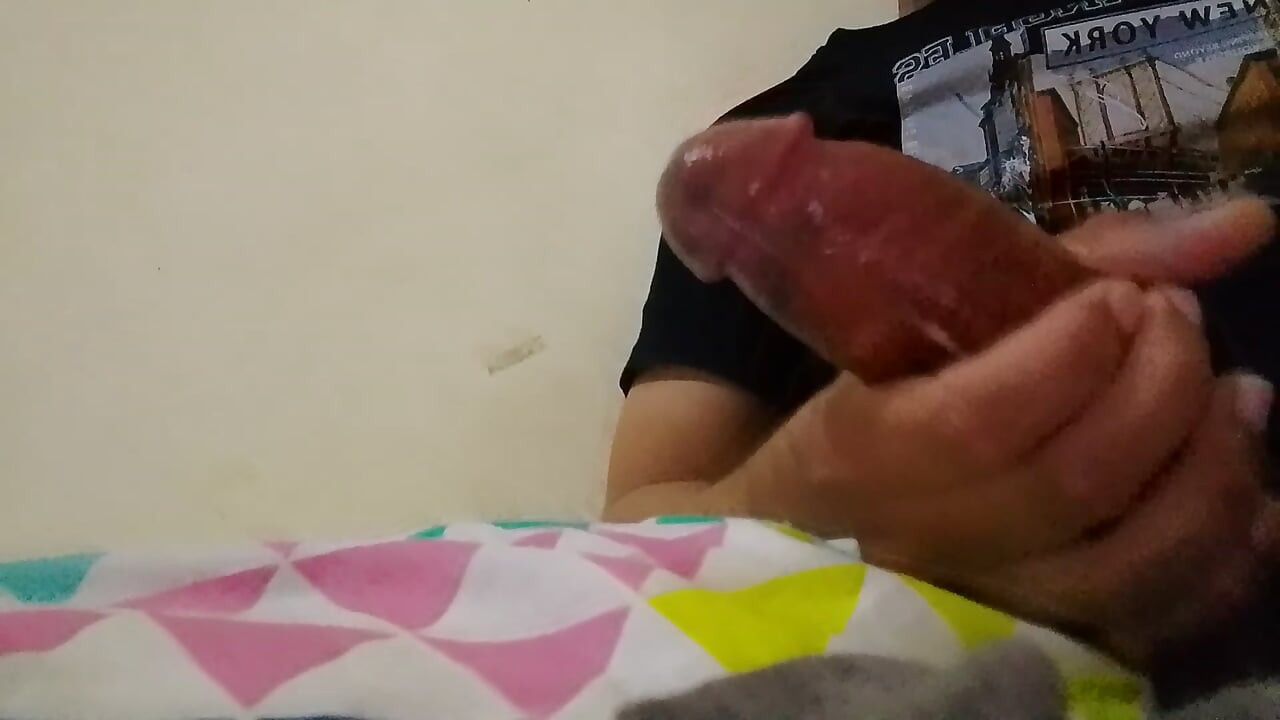 Masturbation jusqu'à l'orgasme, jouissance, beaucoup de sperme, sperme
