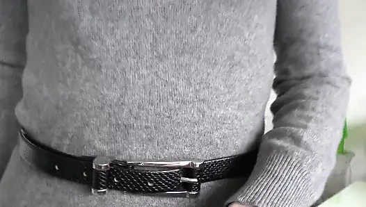 Pas pakai ikat pinggang di ruang tamu, bagian 3, lady victoria valente