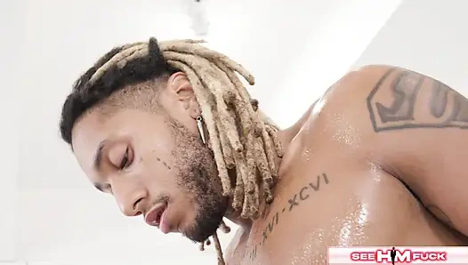 Avery moon nyepong kontol derek savage sebelum ngentot memeknya habis-habisan!