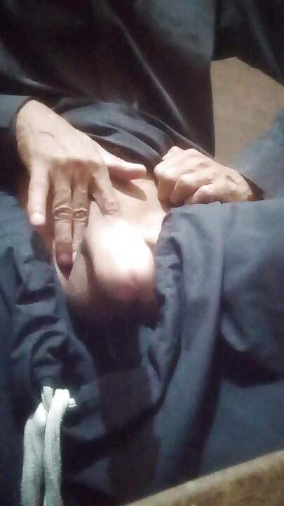 Male and female want to work with me in making porn videos without face, you can contact me.