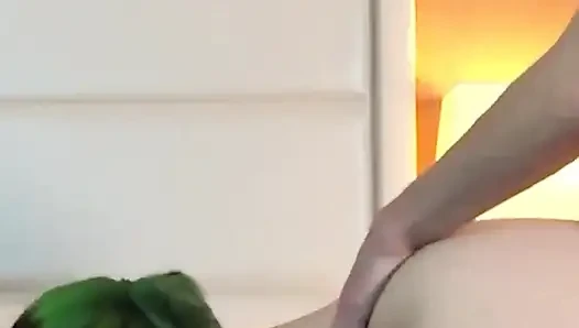 Kompilasi cewek gotik super seksi lagi asik nyepong dan ngentot kontol 2