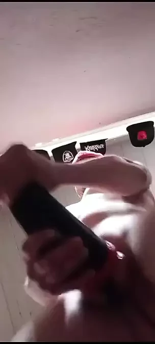 Eu tenho brinquedos e amo ser assistida