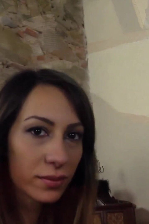 Superb babe daniela driller alle med sine dejlige fødder