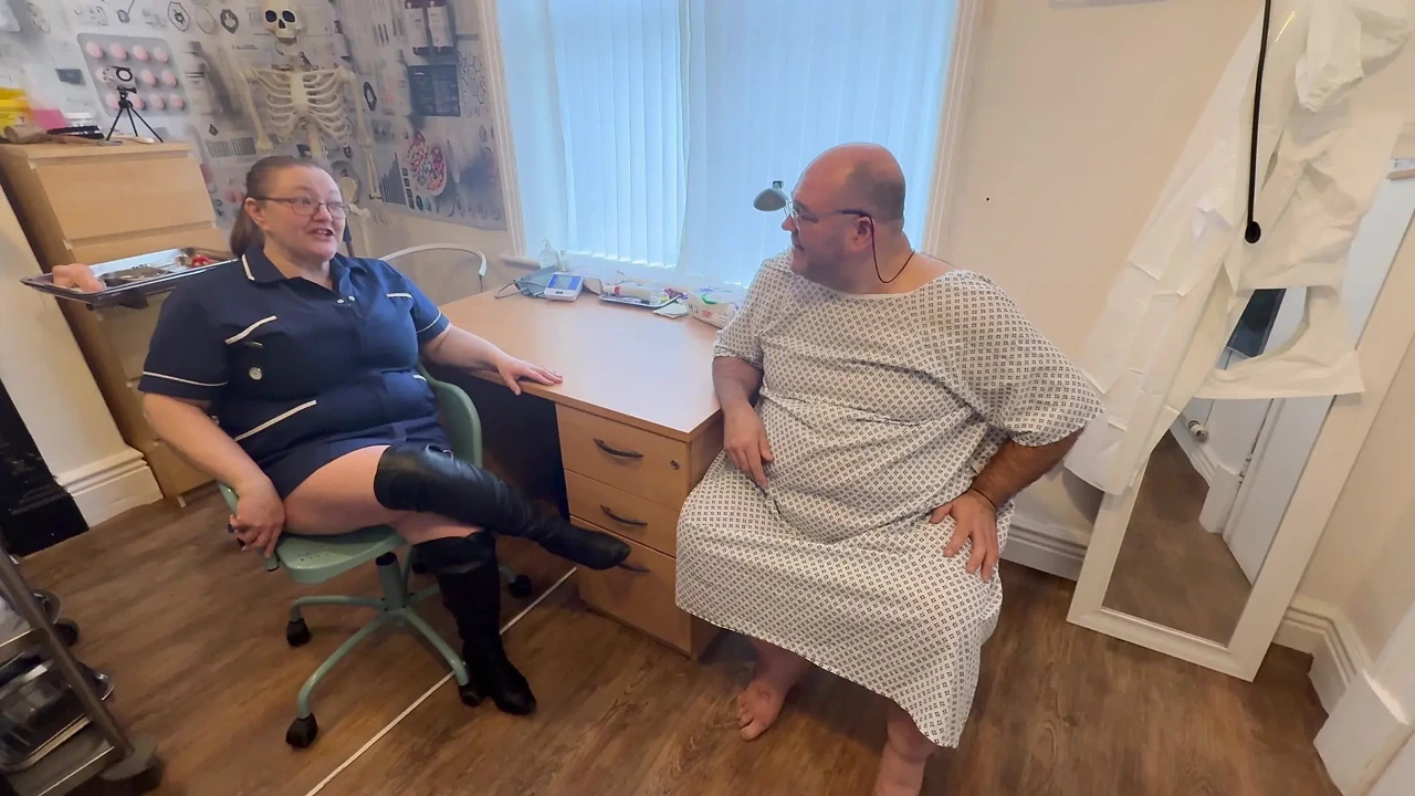 第1部分：休斯先生去看鸡巴学家Matron Satana，帮助他的小！