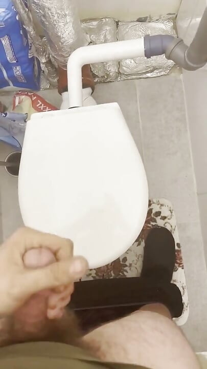 Solo masturbate cumshot