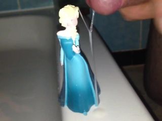 Elsa Figur Cumshot