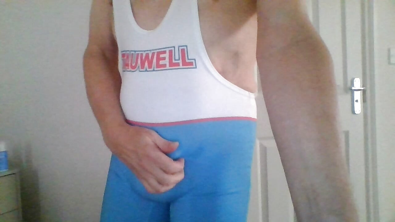 Wank in new wrestling singlet