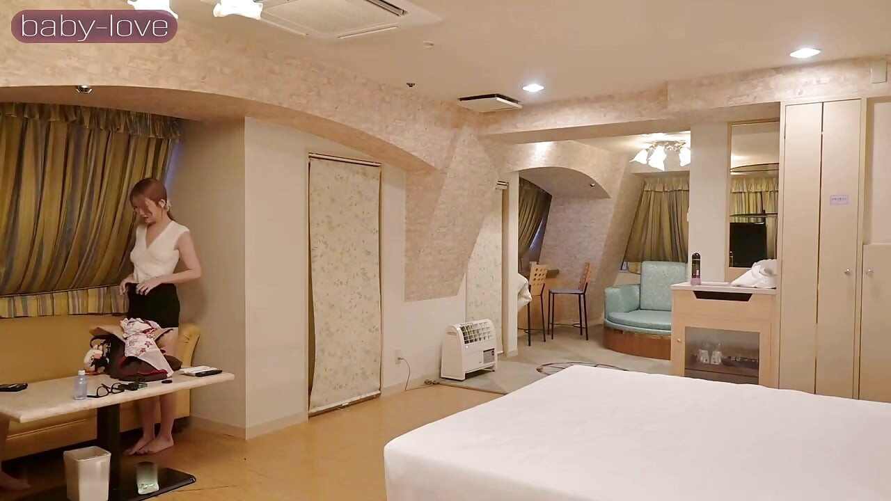 Uncensored Gal Esthetician: Dirty Service Drains Every Last Drop Then Creampie