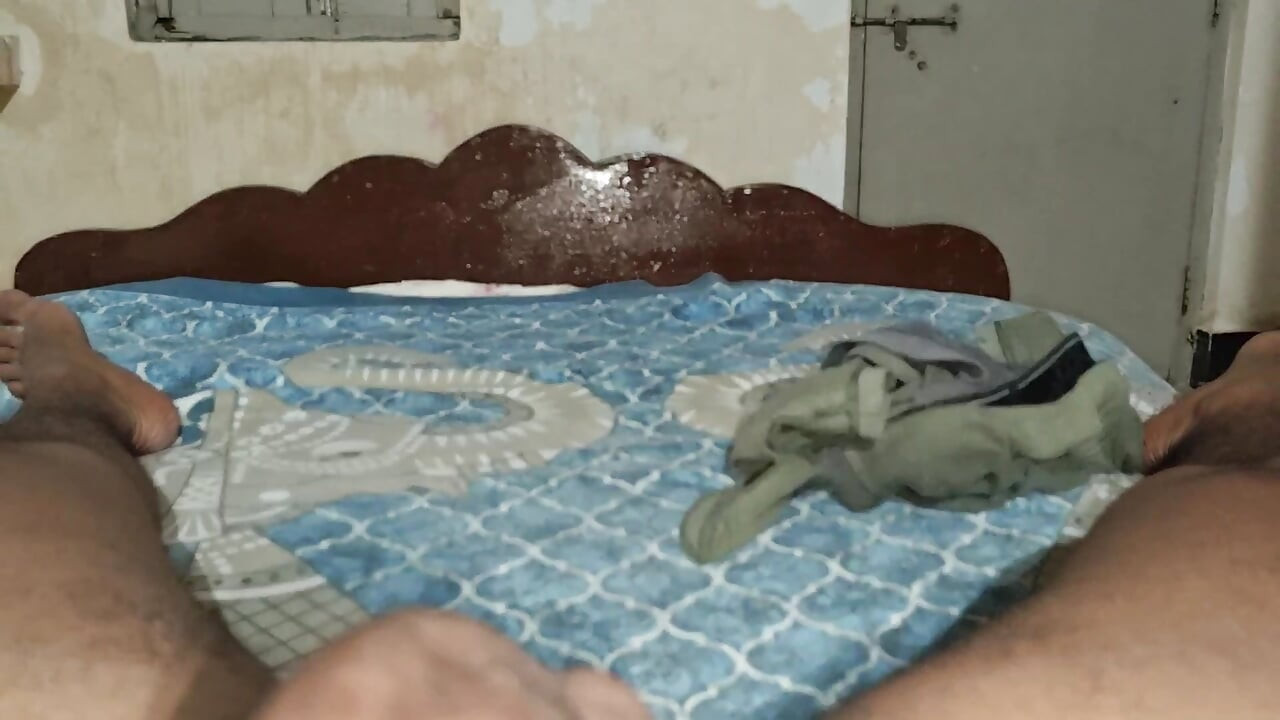 Teen boy masterbating after watching porn