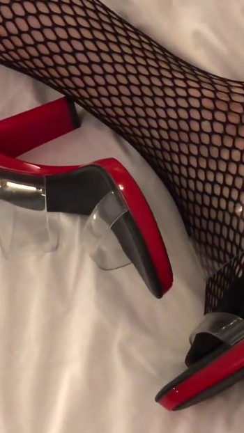 Jaw-dropping moment from "Fetish cumshots on fishnets and high heels"
