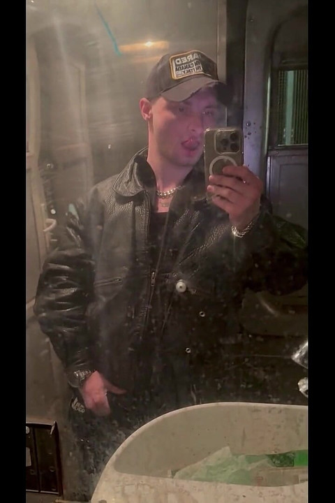 Kinkysirius in Chav Scally Outfit in the Most Dirty Train Toilet