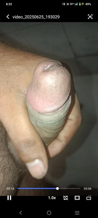 我喜欢一边记得我的小嫂一边自慰。德西手淫的方式