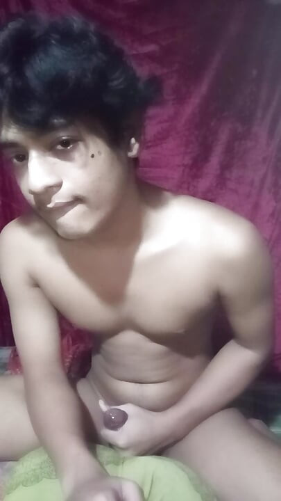 Young Twink Gets Raw Pounded by Hung Top - Intense Moans & Eye Contact!"