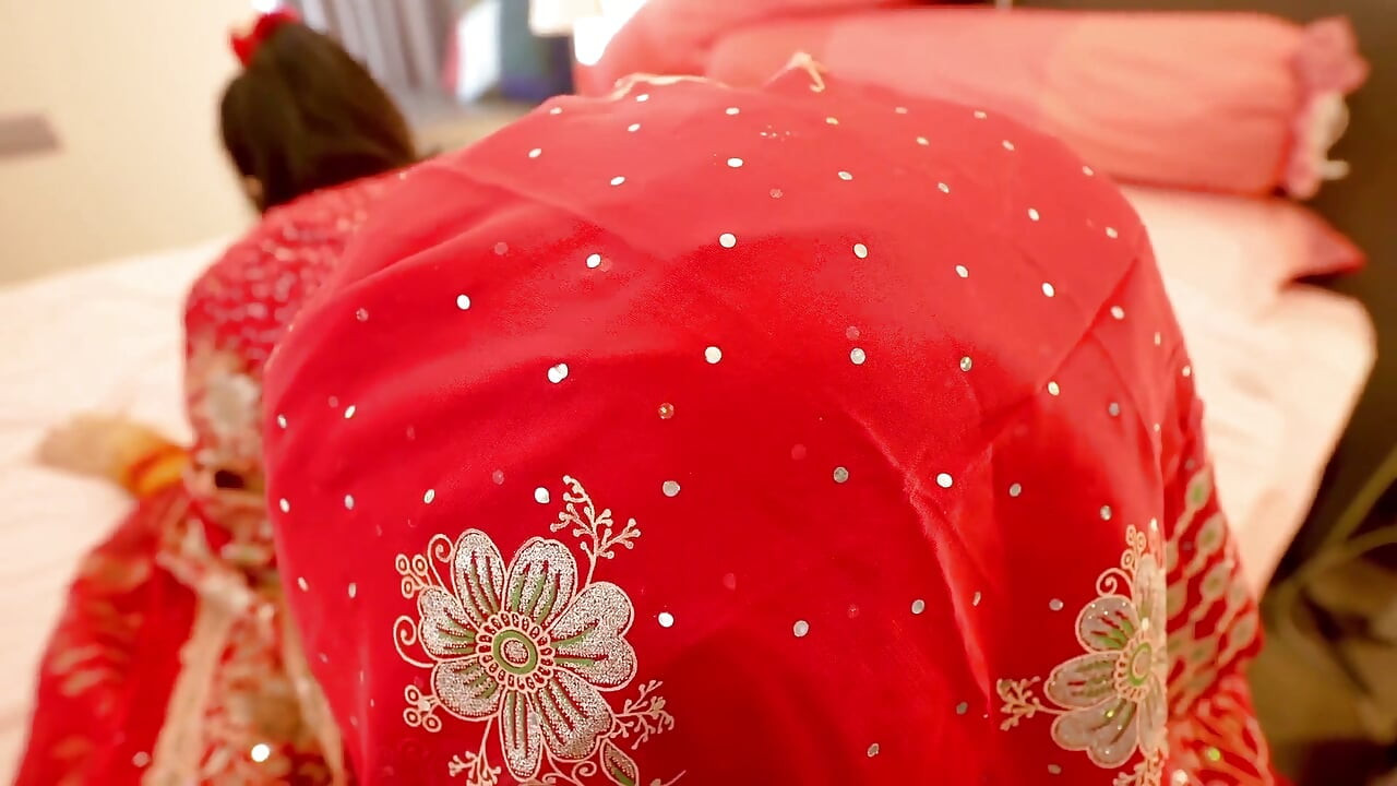 Desi Girl Fucking in Morning When Alone at Home