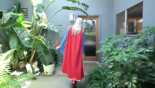 Супергерл против яда Ivy - лесбийское соблазнение