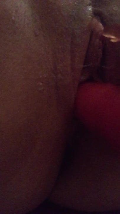 Perfect Pussy and Dildo