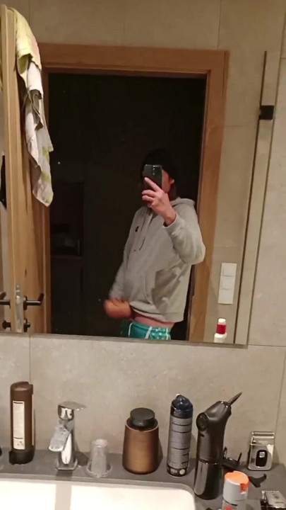 Fuck I play with myself!