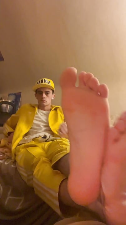 Twink Foot Worship POV