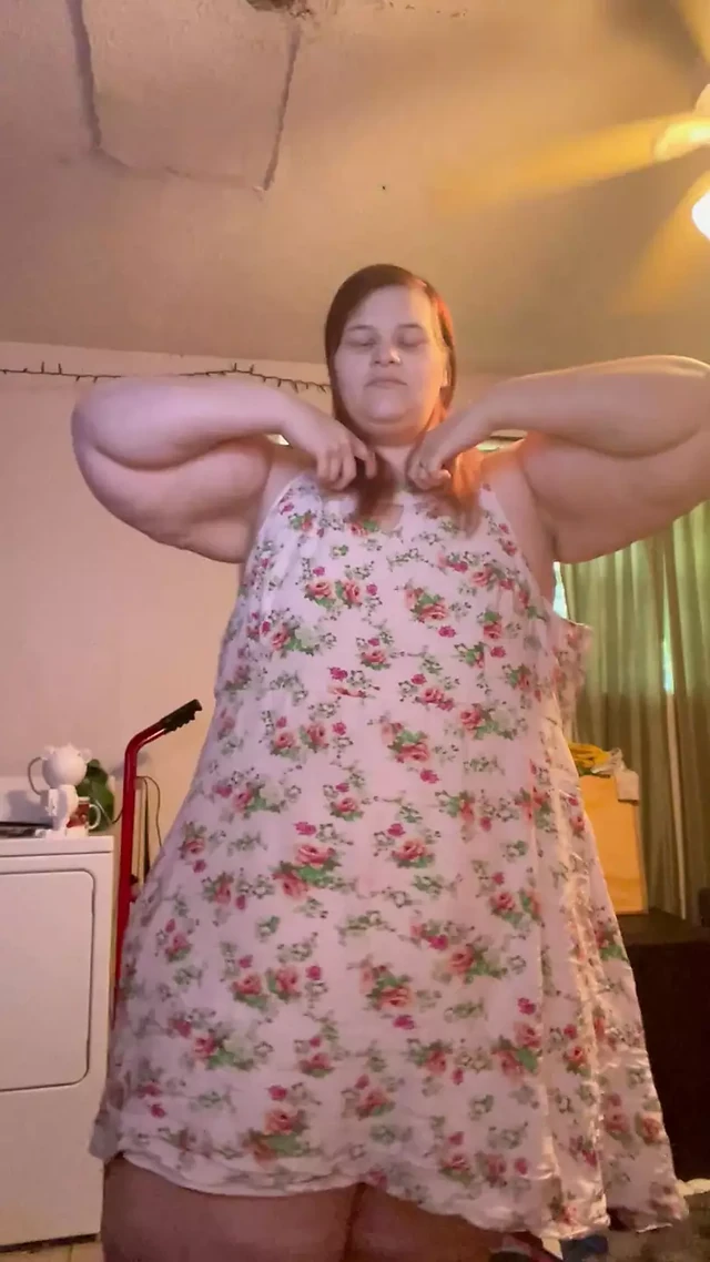 Bbw strip tease
