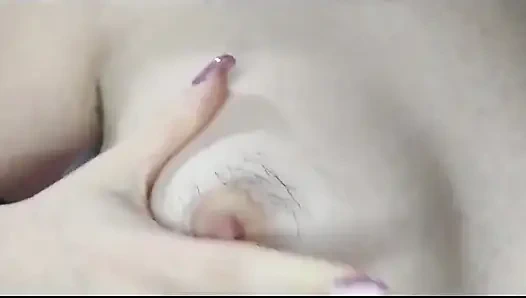 Aku lagi asik mainin pentil berbuluku