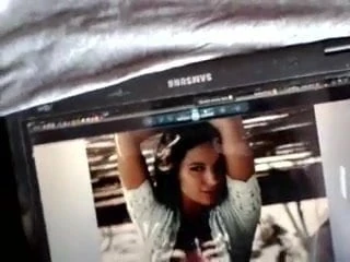 Una sborrata in omaggio a kelly brook