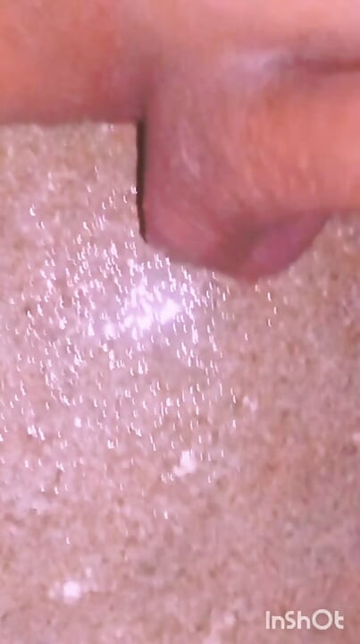 טרנסג'נדרית סקסית היום מאוננת