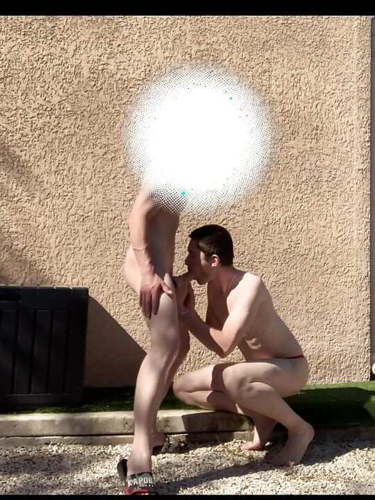 He moans outside, the neighbors hear him screaming