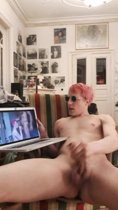 TWINK IS ALWAYS HUNGRY FOR RAW COCK