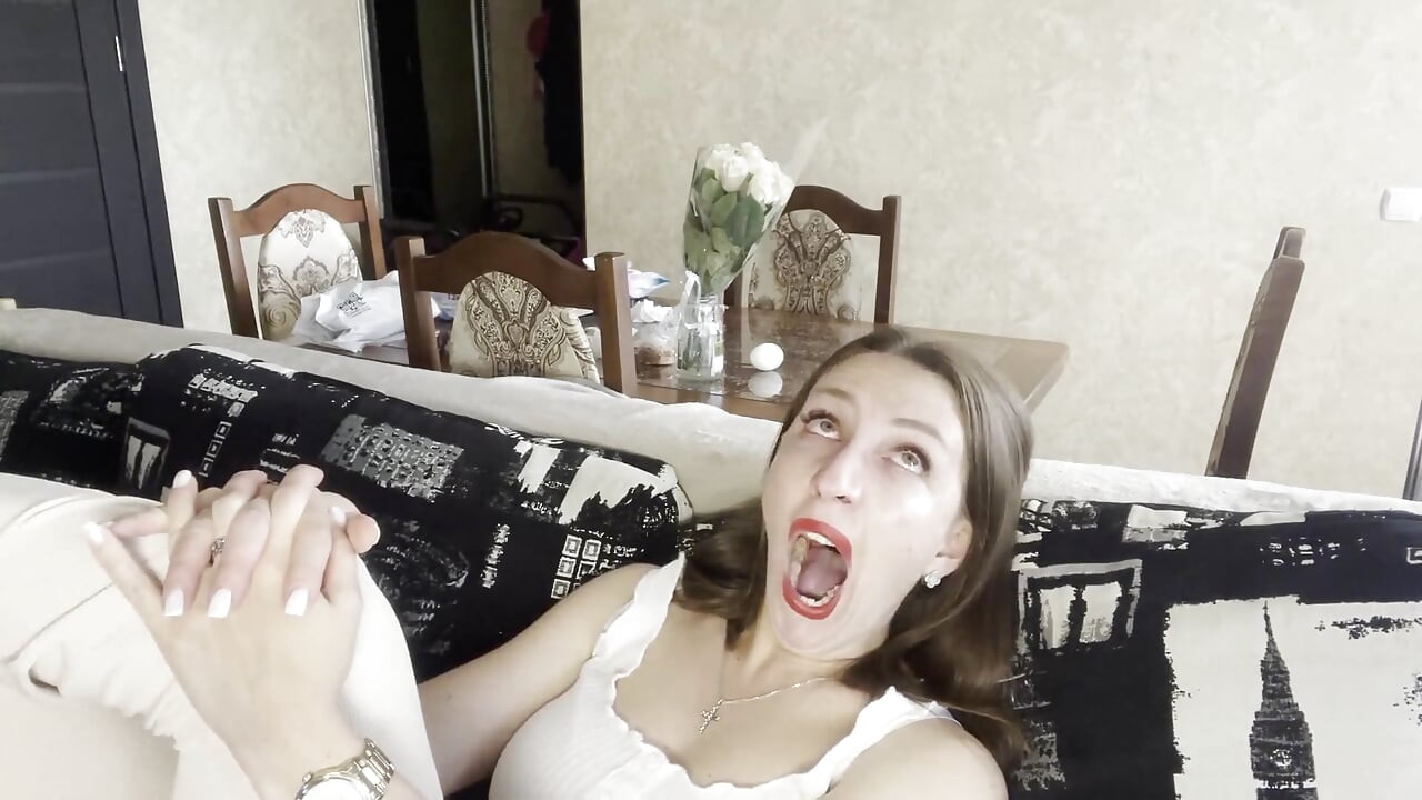 Yawning Fit Uvulia Show