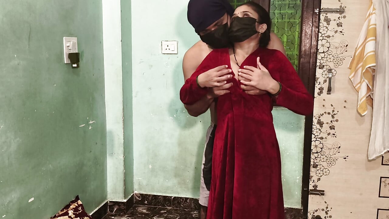 Indian girlfriend orgasam Sex Video Desi girl missionarry style hard fucking video
